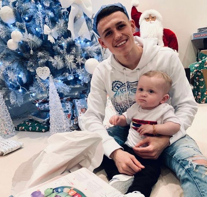 Bạn gái Phil Foden Rebecca Cooke chịu nhiều sóng gió vì thói trăng hoa của bạn trai #2 tại BONGDALU Bạn gái Phil Foden Rebecca Cooke